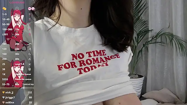 BelleSkye online show from January 21, 2025, 6:54 am