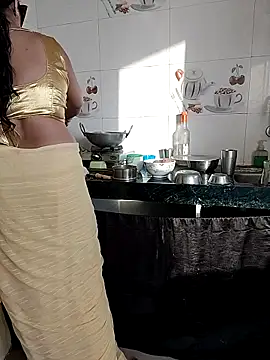 Snapshot of kaamuk_shweta chatting on March 12, 2026, 2:07 am kaamuk shweta online show from March 12, 2026, 2:07 am