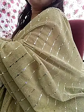 Snapshot of kaamuk_shweta chatting on April 6, 2026, 5:41 am kaamuk shweta online show from April 6, 2026, 5:41 am