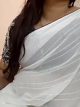 Snapshot of kaamuk_shweta chatting on April 8, 2026, 2:44 am kaamuk shweta online show from April 8, 2026, 2:44 am