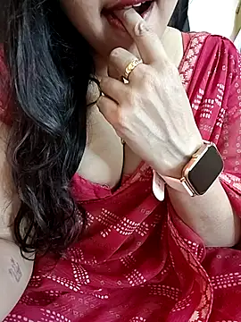 Snapshot of kaamuk_shweta chatting on April 8, 2026, 3:01 pm kaamuk shweta online show from April 8, 2026, 3:01 pm