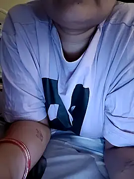 Snapshot of kaamuk_shweta chatting on April 14, 2026, 7:14 am kaamuk shweta online show from April 14, 2026, 7:14 am