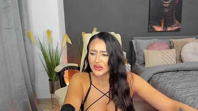 Snapshot of Sonia__Rey chatting on February 11, 2025, 9:03 pm Sonia Rey online show from February 11, 2025, 9:03 pm