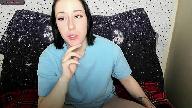 Snapshot of adell_berry chatting on February 2, 2025, 4:48 am adell berry online show from February 2, 2025, 4:48 am