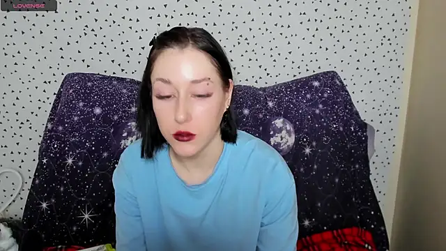 Snapshot of adell_berry chatting on February 6, 2025, 5:46 am adell berry online show from February 6, 2025, 5:46 am