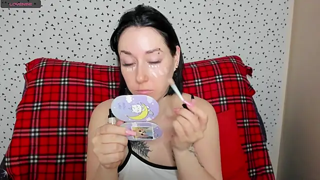 Snapshot of adell_berry chatting on February 14, 2025, 1:56 am adell berry online show from February 14, 2025, 1:56 am