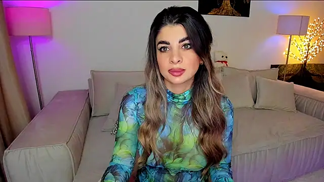 Snapshot of Queenofyouredreams chatting on January 29, 2025, 1:27 am Queenofyouredreams online show from January 29, 2025, 1:27 am