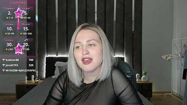  Sarah Soul  online show from January 26, 2025, 6:49 am