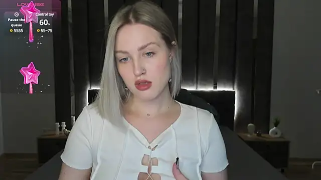  Sarah Soul  online show from February 2, 2025, 12:40 am