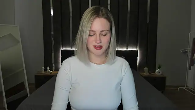  Sarah Soul  online show from February 4, 2025, 7:07 am