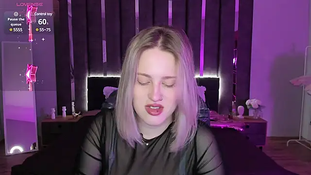  Sarah Soul  online show from March 21, 2025, 12:40 am