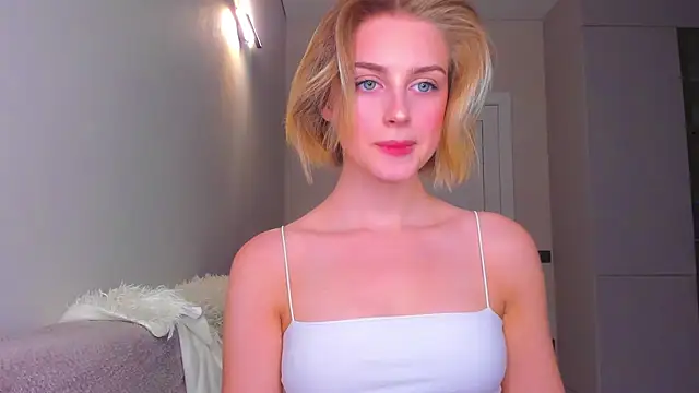 Snapshot of pretty_girlnextdoor chatting on March 3, 2025, 6:01 pm pretty girlnextdoor online show from March 3, 2025, 6:01 pm