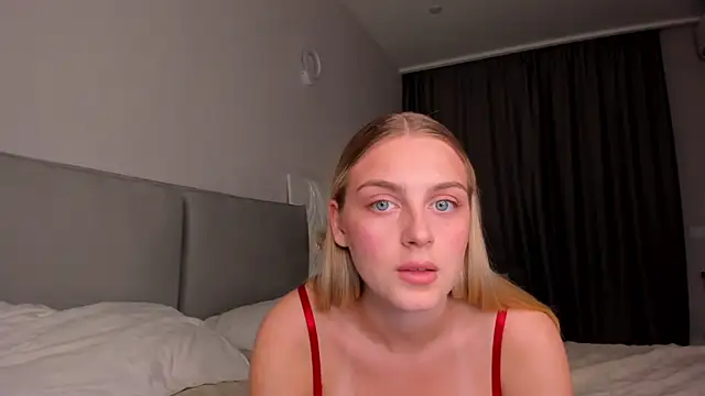 Snapshot of pretty_girlnextdoor chatting on August 2, 2026, 7:12 pm pretty girlnextdoor online show from August 2, 2026, 7:12 pm