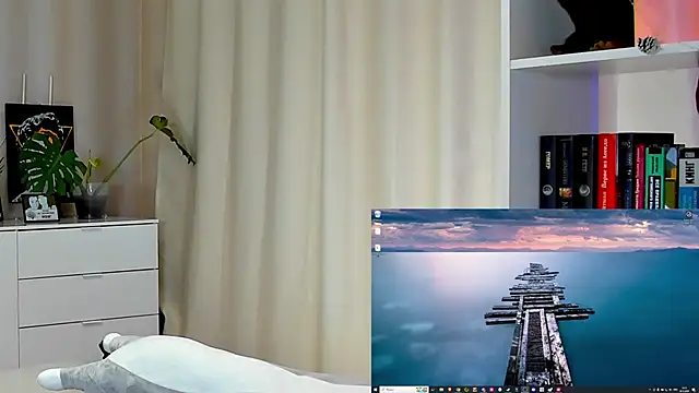 callmetori online show from December 30, 2024, 11:26 am