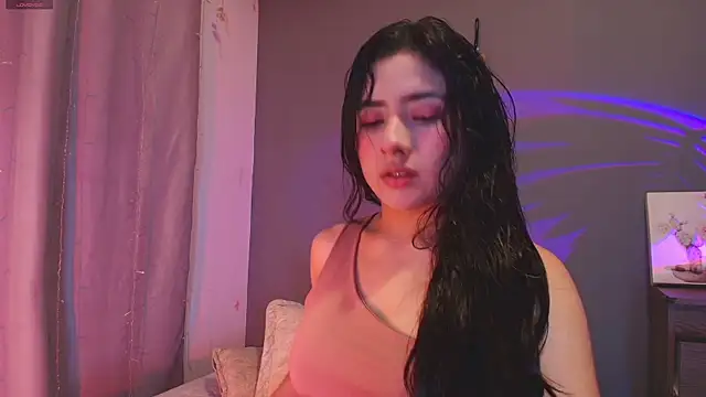 Snapshot of adara_johnson__ chatting on April 24, 2026, 11:45 am adara johnson online show from April 24, 2026, 11:45 am
