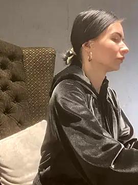 Starry Siren online show from November 6, 2025, 11:55 am