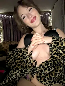 sexydaisyxx online show from October 15, 2025, 9:09 am