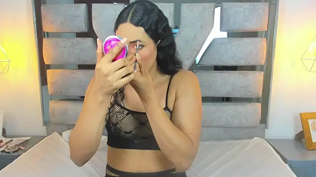 Alison Chan  online show from December 3, 2025, 3:54 pm