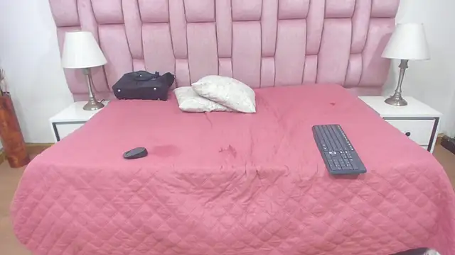 melody brunnet online show from March 18, 2025, 3:53 pm