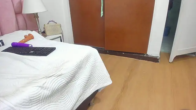 melody brunnet online show from March 21, 2025, 6:29 pm