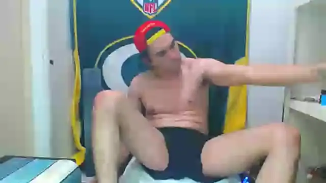 Snapshot of Apeezy14 chatting on November 13, 2025, 6:56 am Apeezy14 online show from November 13, 2025, 6:56 am