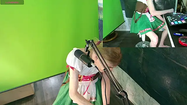 Doggyray44 online show from December 19, 2024, 10:21 pm