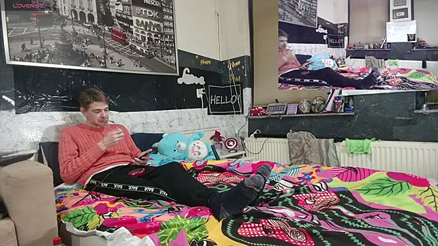 Doggyray44 online show from March 12, 2025, 5:13 am