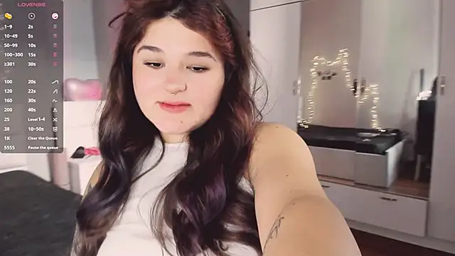 July Slowdive online show from October 12, 2025, 11:53 am