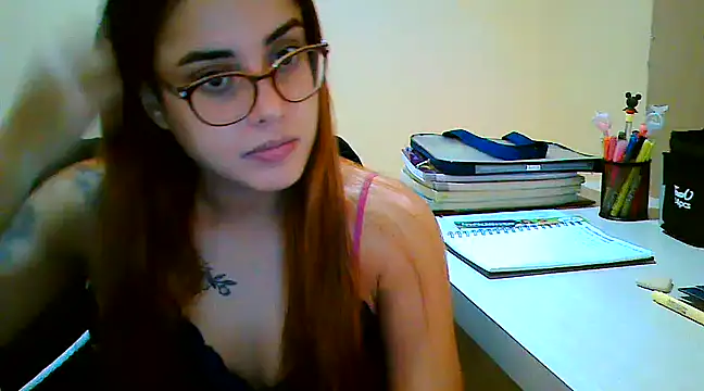 maliamiller online show from March 18, 2025, 9:10 pm