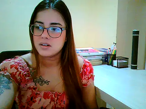 maliamiller online show from September 23, 2025, 12:08 pm