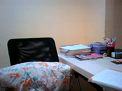 maliamiller online show from October 30, 2025, 6:15 am