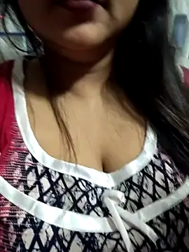 Jeenat  online show from December 30, 2024, 7:00 pm