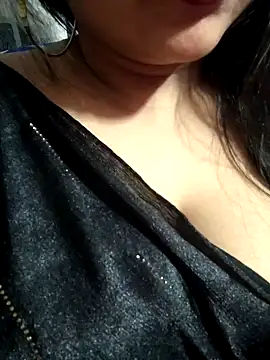 Jeenat  online show from December 30, 2024, 10:12 pm