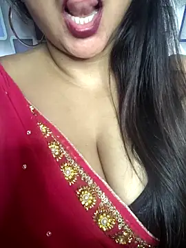 Jeenat  online show from January 3, 2025, 8:11 pm