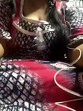 Jeenat  online show from January 13, 2025, 8:04 pm