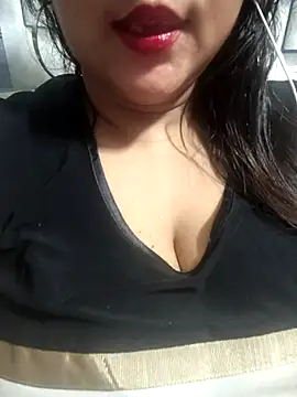 Jeenat  online show from January 18, 2025, 9:02 pm