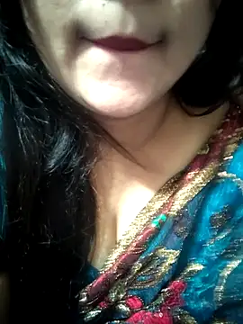 Jeenat  online show from February 7, 2025, 8:31 pm