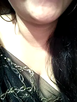 Jeenat  online show from February 17, 2025, 6:15 pm