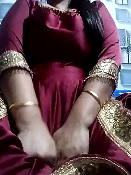 Jeenat  online show from March 6, 2025, 7:32 pm