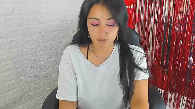 Aisha 09 online show from December 25, 2024, 4:32 pm