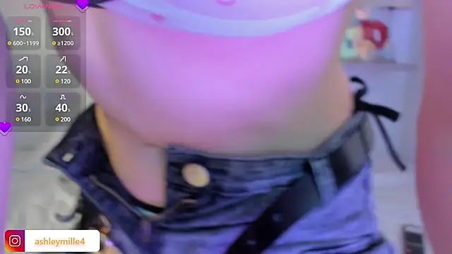  ashleymiller online show from March 11, 2025, 10:20 pm