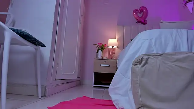 Snapshot of _bianca_18 chatting on March 8, 2025, 2:51 pm bianca 18 online show from March 8, 2025, 2:51 pm