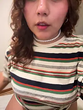 kittyfresita online show from February 25, 2026, 4:44 am