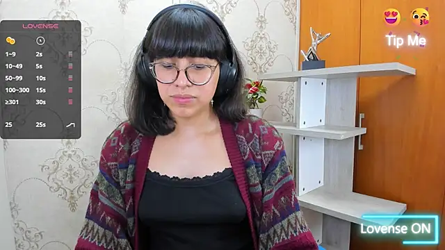 Snapshot of Nataly_Cloud chatting on February 11, 2025, 12:58 pm Nataly Cloud online show from February 11, 2025, 12:58 pm