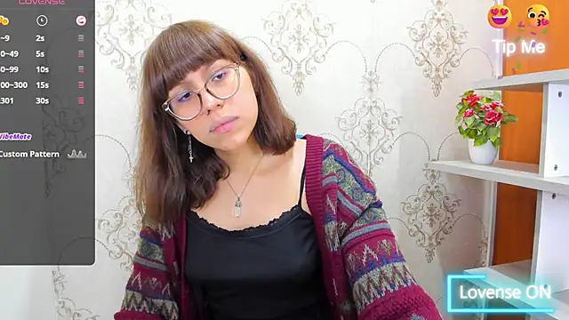 Snapshot of Nataly_Cloud chatting on February 18, 2025, 12:49 pm Nataly Cloud online show from February 18, 2025, 12:49 pm