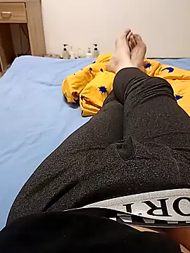 huzi518 online show from March 17, 2026, 2:20 pm