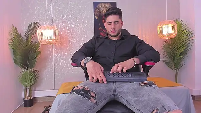 Colt Perci online show from January 21, 2025, 4:10 am