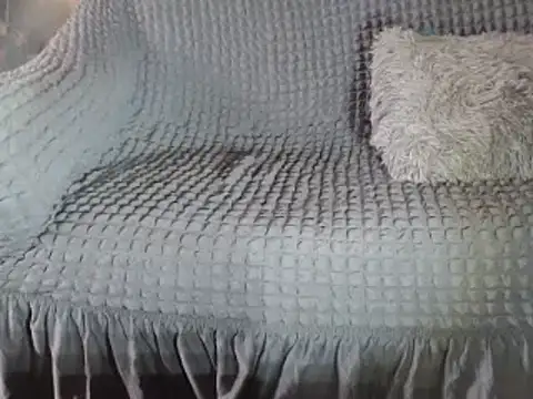 hotyoung24 online show from February 21, 2025, 11:33 am