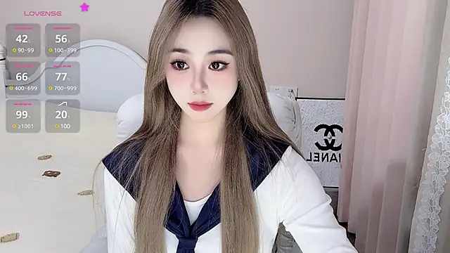 Caitlyn   online show from December 21, 2024, 3:31 pm