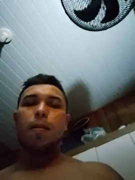 Snapshot of Andrade35 chatting on June 12, 2026, 4:00 am Andrade35 online show from June 12, 2026, 4:00 am